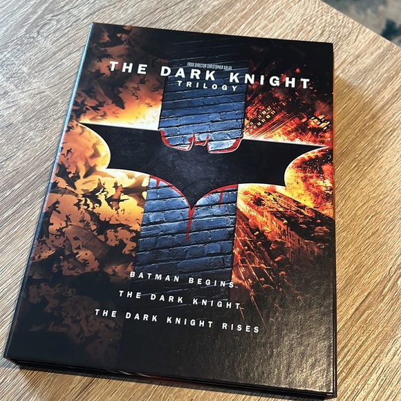 The Dark Knight Trilogy DVD - Picture 5 of 5